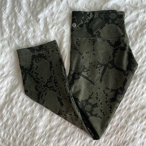 Lululemon snake skin crop pants